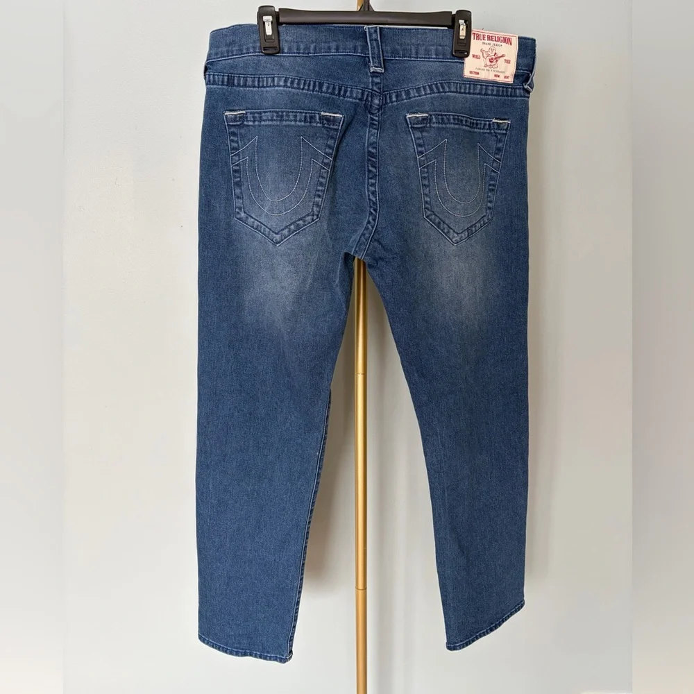 True Religion Denim Jeans Gene Relaxed Slim with Signature Stitching Size 36